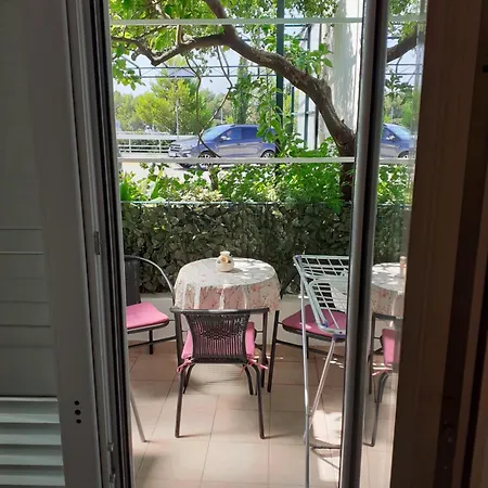 Apartments Andrijasevic Makarska Room photo